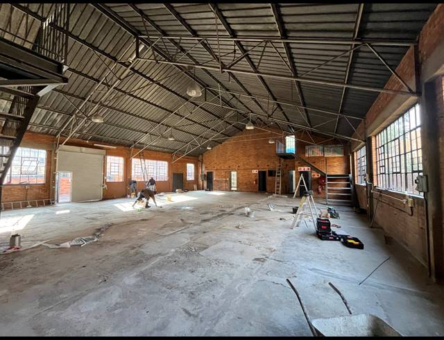 619M² WAREHOUSE TO LET IN EASTLEIGH